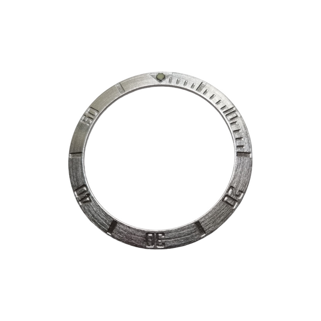 BZI008BRSI 38mm Brushed Silver Sub Style Sloped Insert