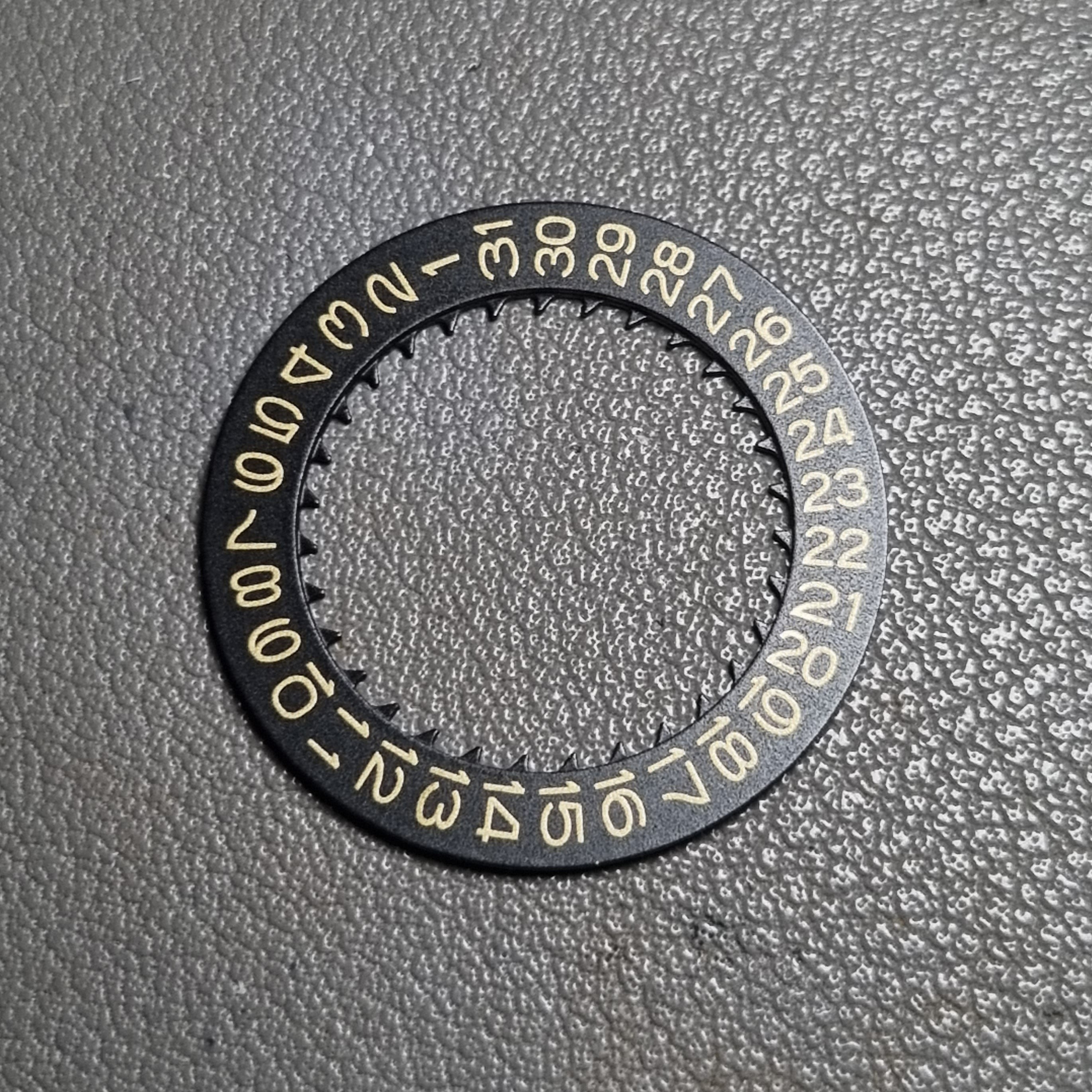 MVT026 NH35 Date Wheel in Black and Gold