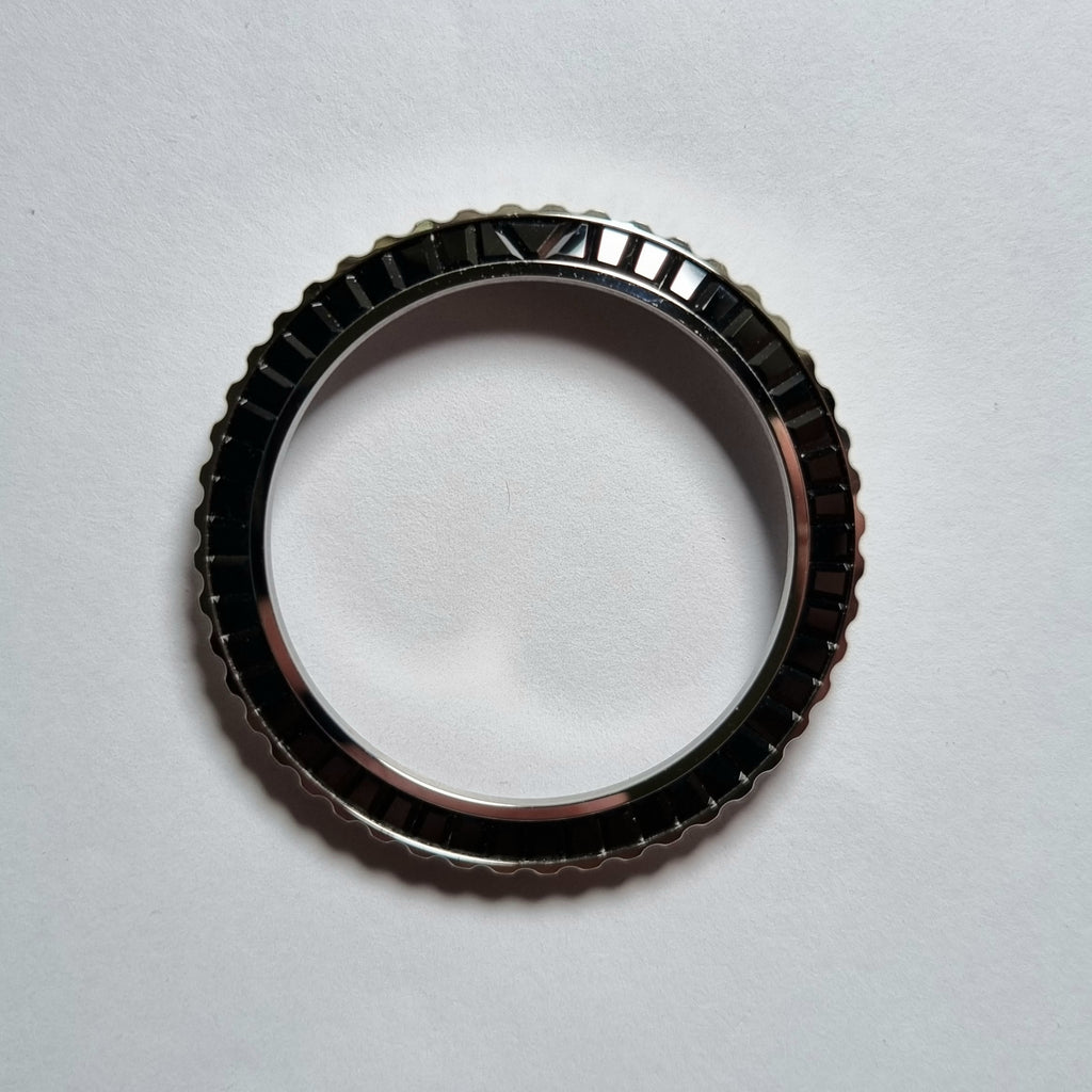 BEZ008 Polished Jewelled Bezel