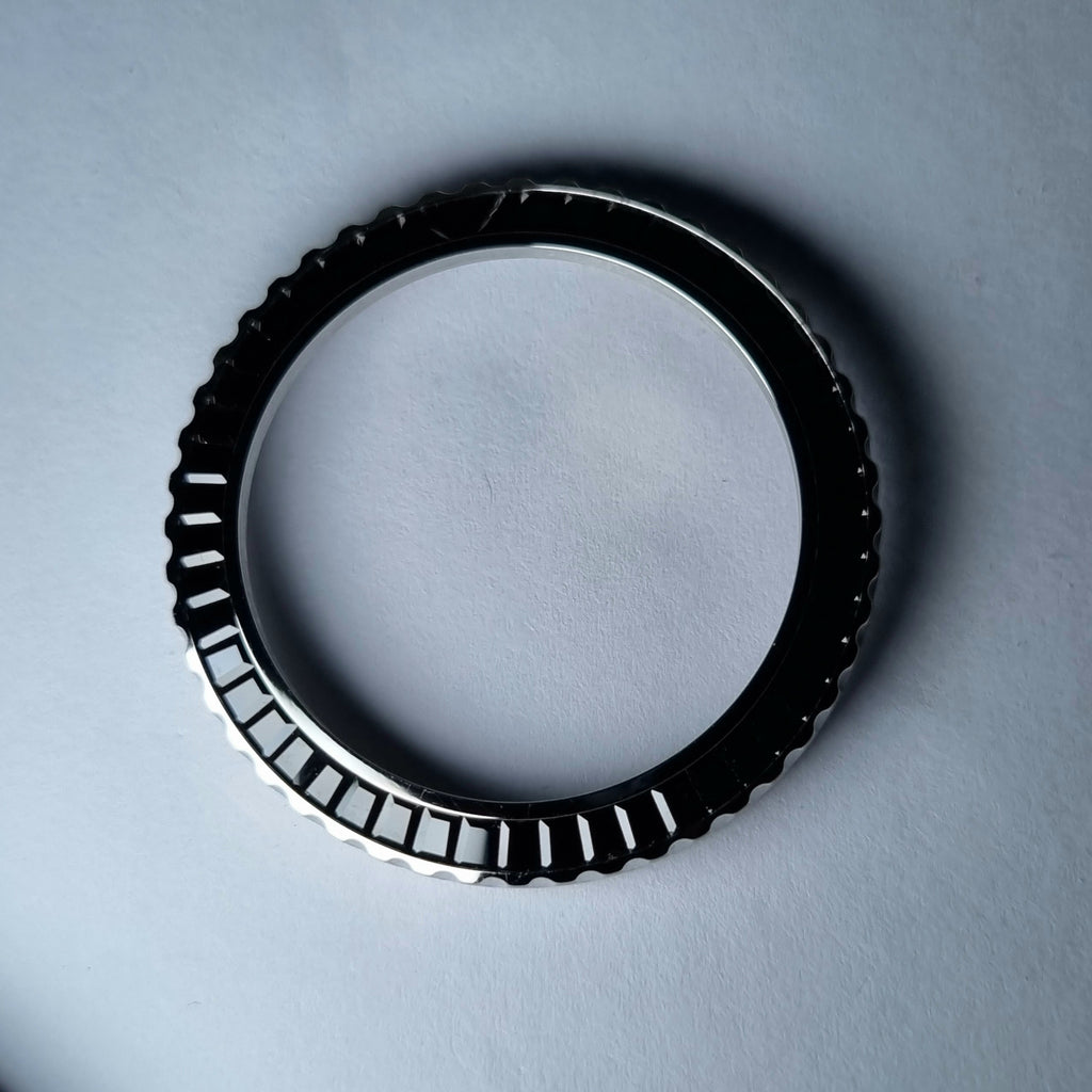 BEZ008 Polished Jewelled Bezel