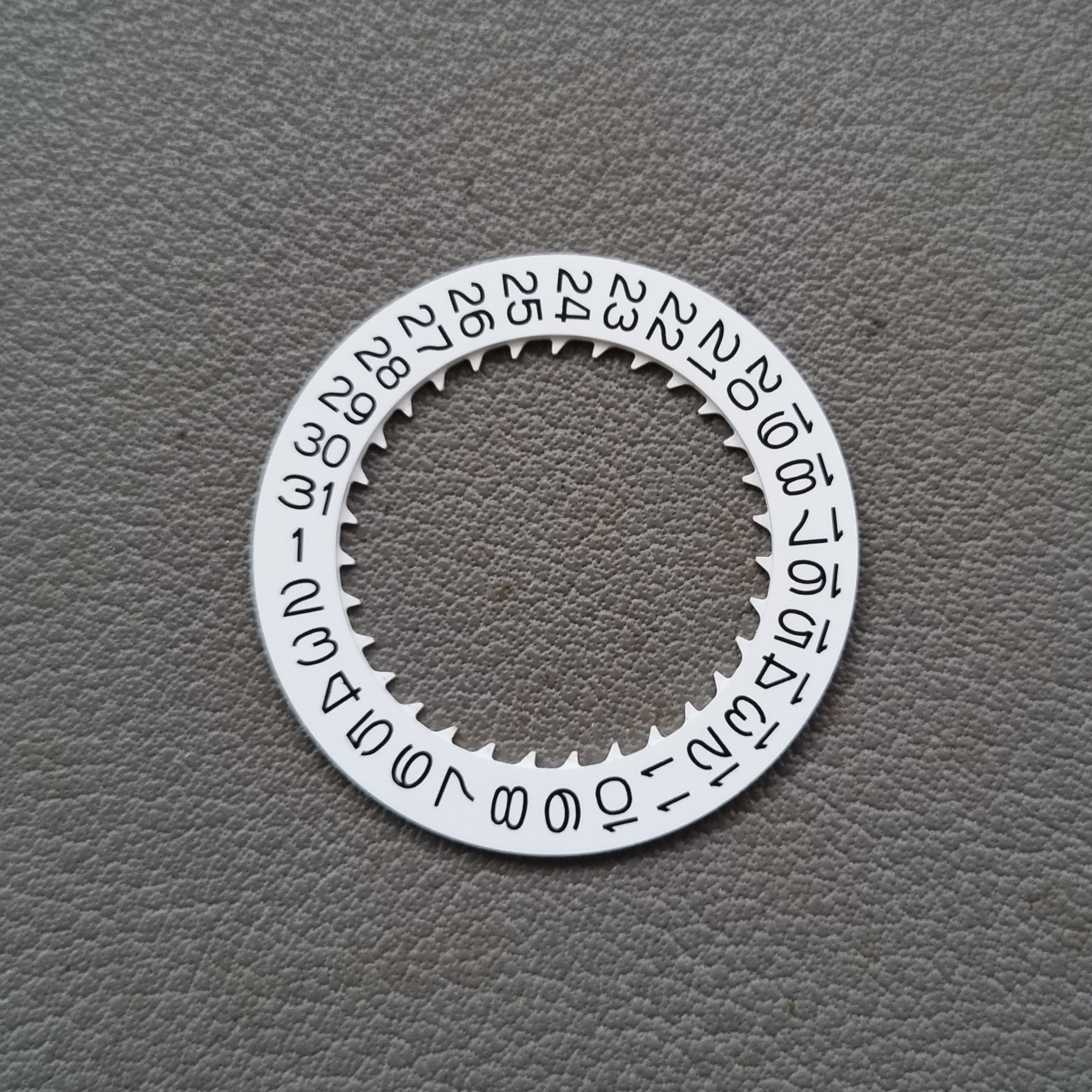 MVT034 NH36 Kanji Day Date Wheels in Vintage Silver – Mod Mode Watches