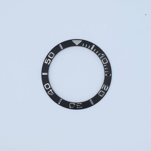 BZI001BKSI 38mm Black and Silver YM Style Sloped Insert