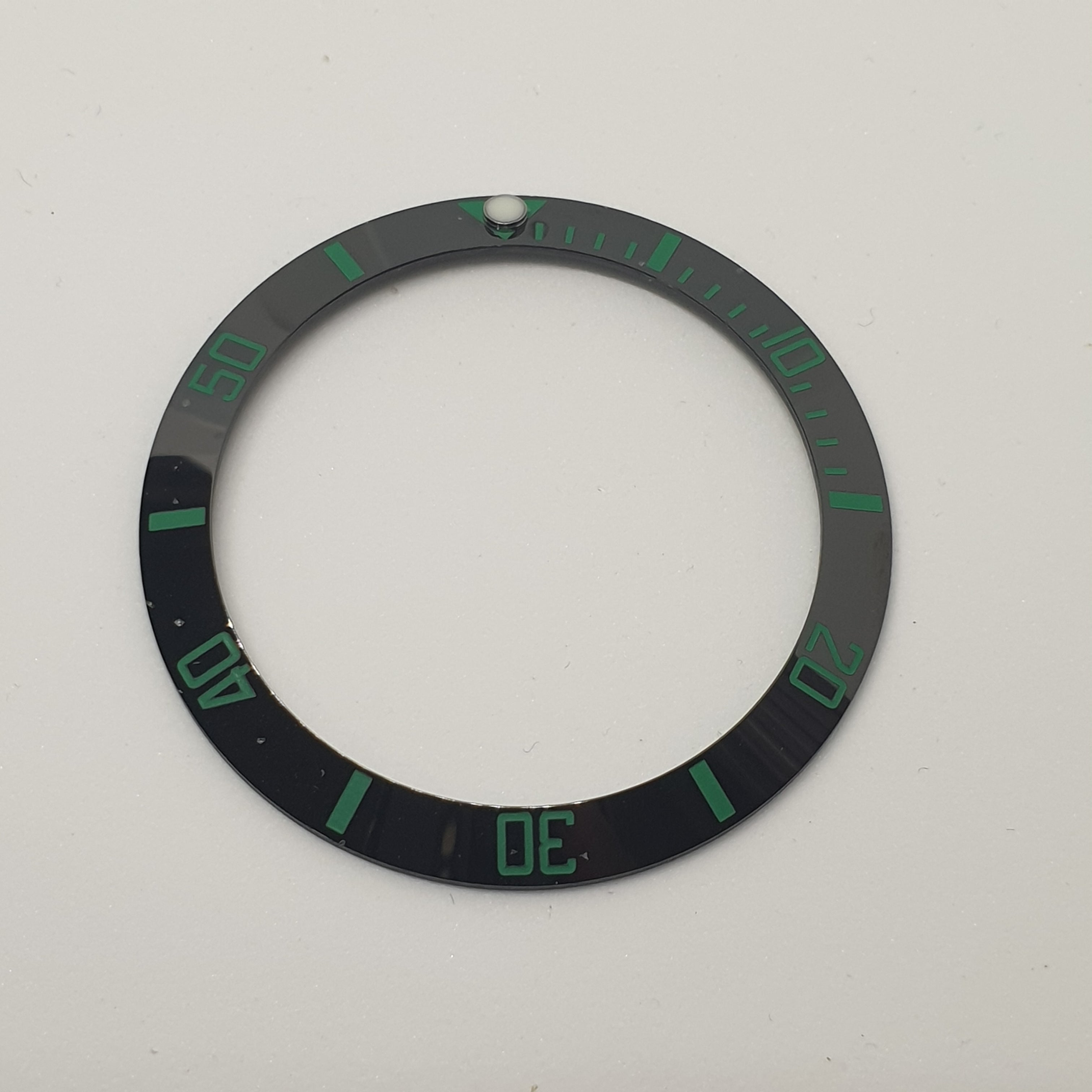 BZI008BKGR 38mm Black with Green Text SUB Style Sloped Ceramic Insert