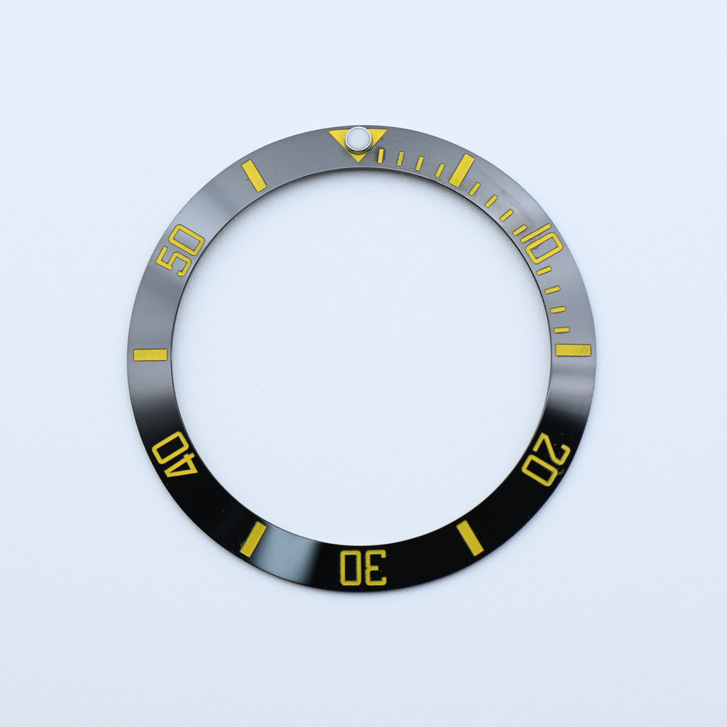 BZI008BKYE 38mm Black with Yellow Text SUB Style Sloped Ceramic Insert