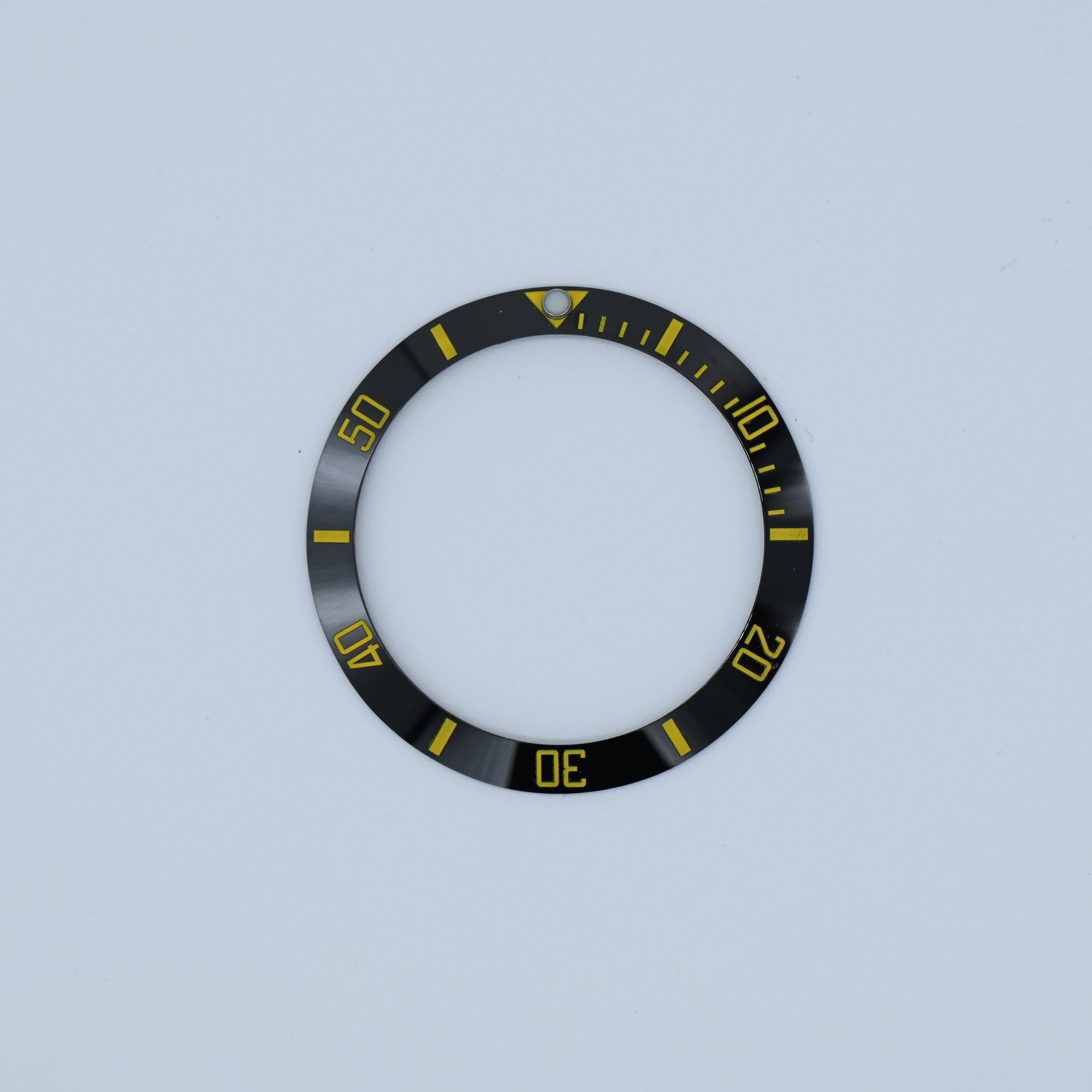 BZI008BKYE 38mm Black with Yellow Text SUB Style Sloped Ceramic Insert