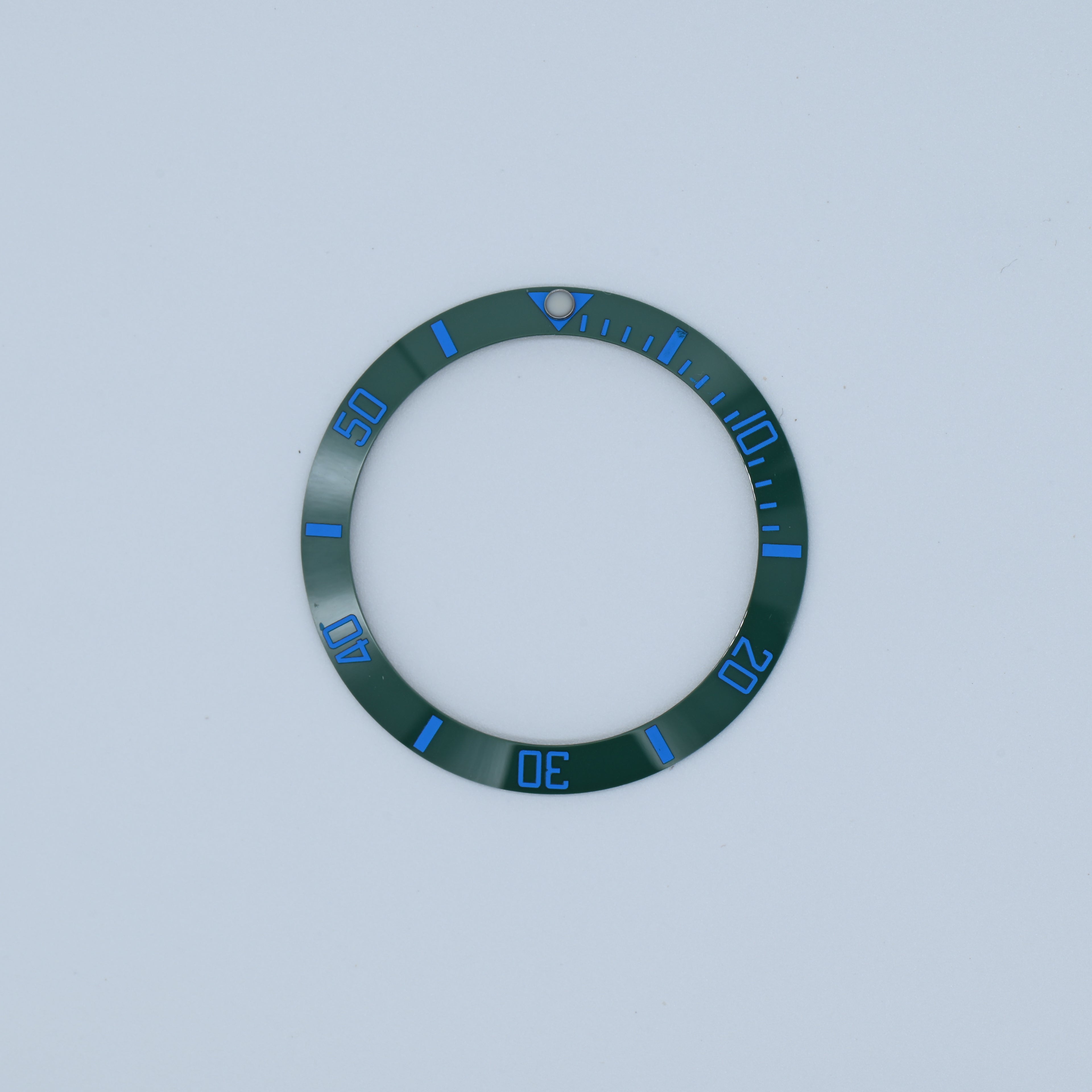 BZI008GRBL 38mm Green with Blue Text SUB Style Sloped Ceramic Insert