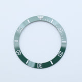 BZI008GRWH 38mm Green with White Text SUB Style Sloped Ceramic Insert