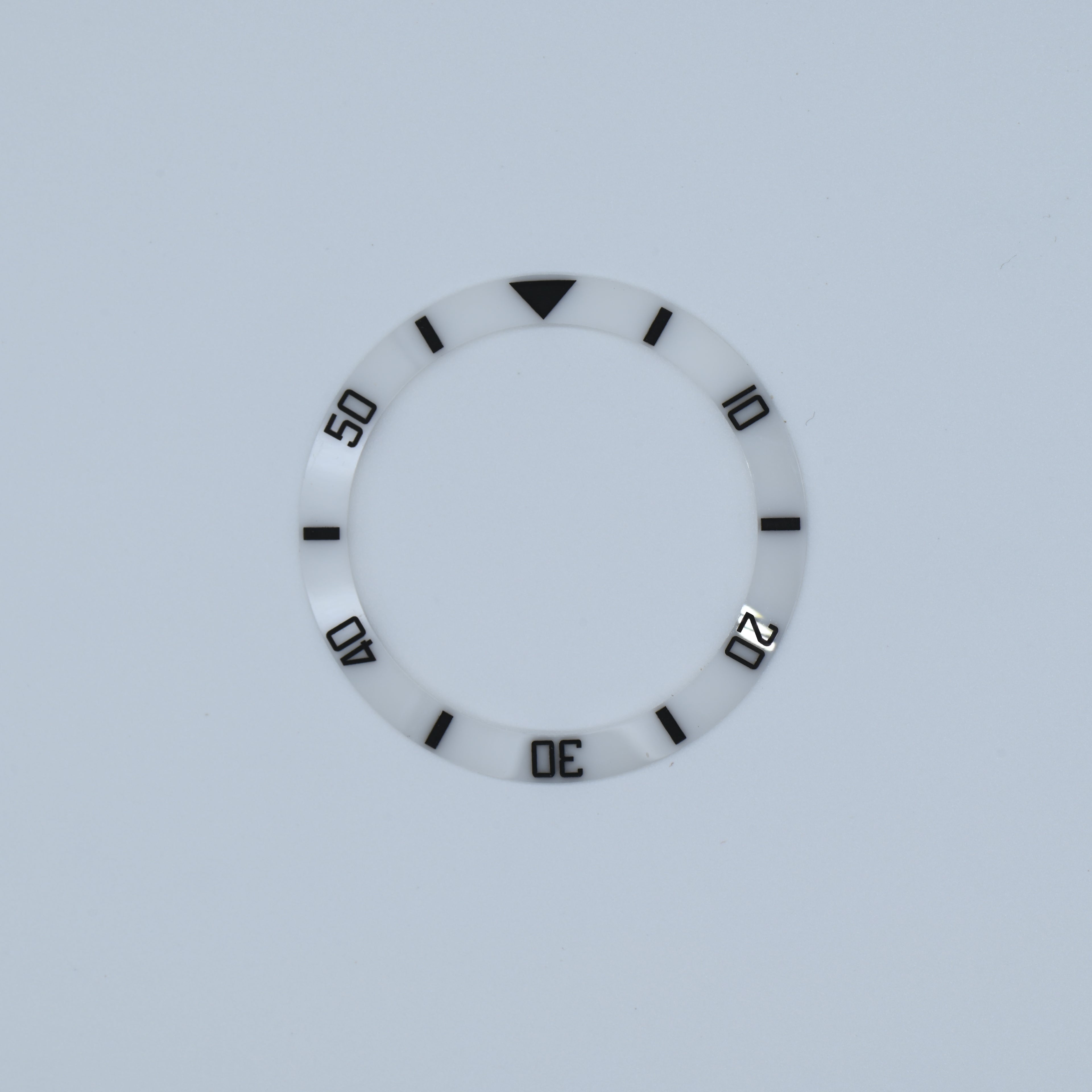 BZI008WHBK 38mm White with Black Text SUB Style Sloped Ceramic Insert