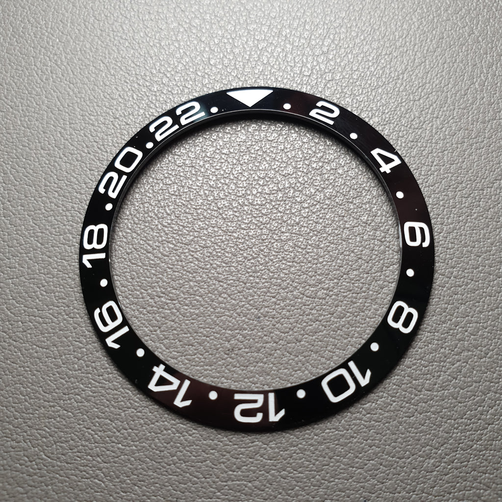 BZI009BKWH 38mm Black with White Text GMT Style Sloped Ceramic Insert