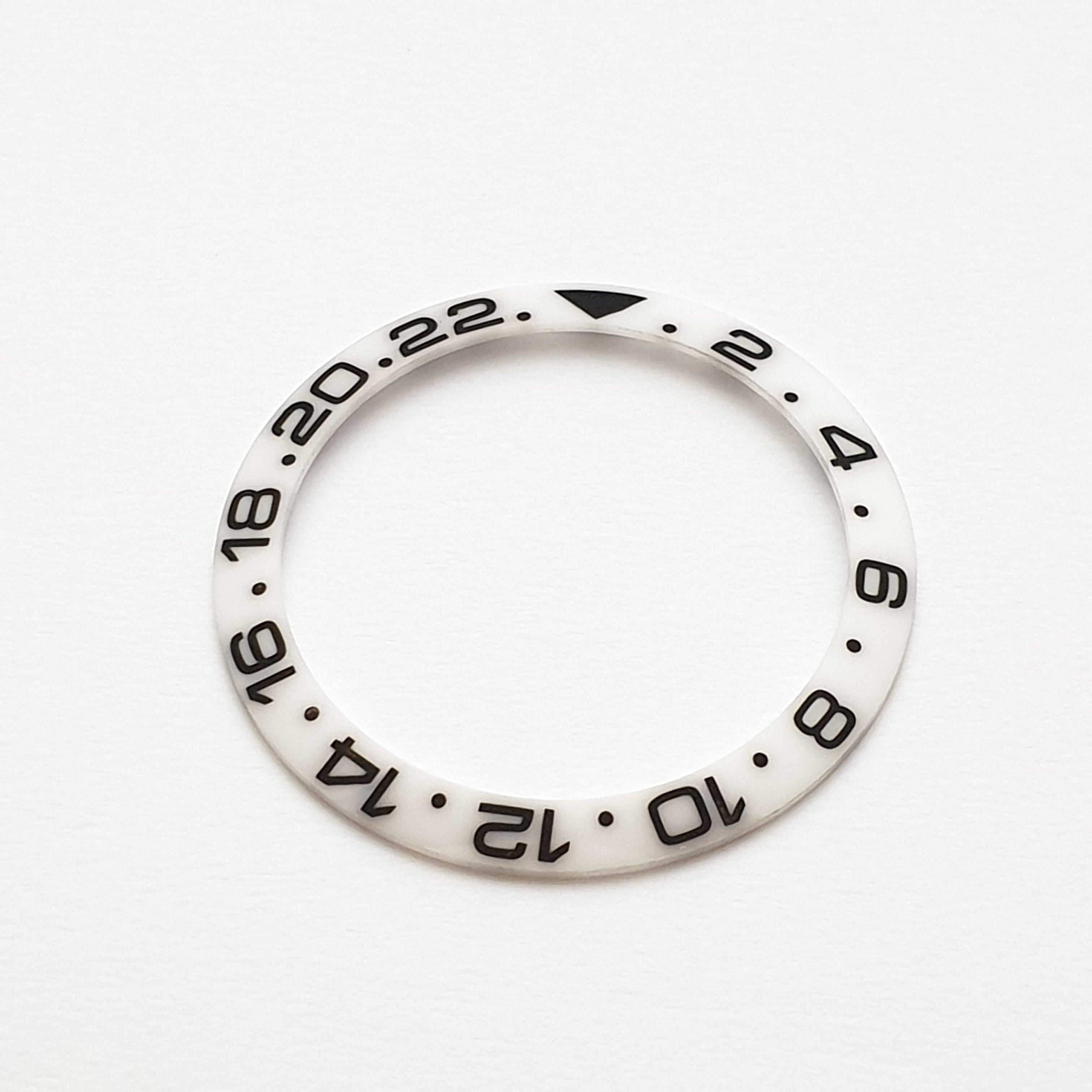 BZI009WHBK 38mm White with Black Text GMT Style Sloped Ceramic Insert