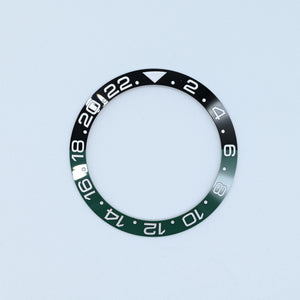 BZI019BKGRSI 38mm Black and Green with Silver Text GMT Style Sloped Insert