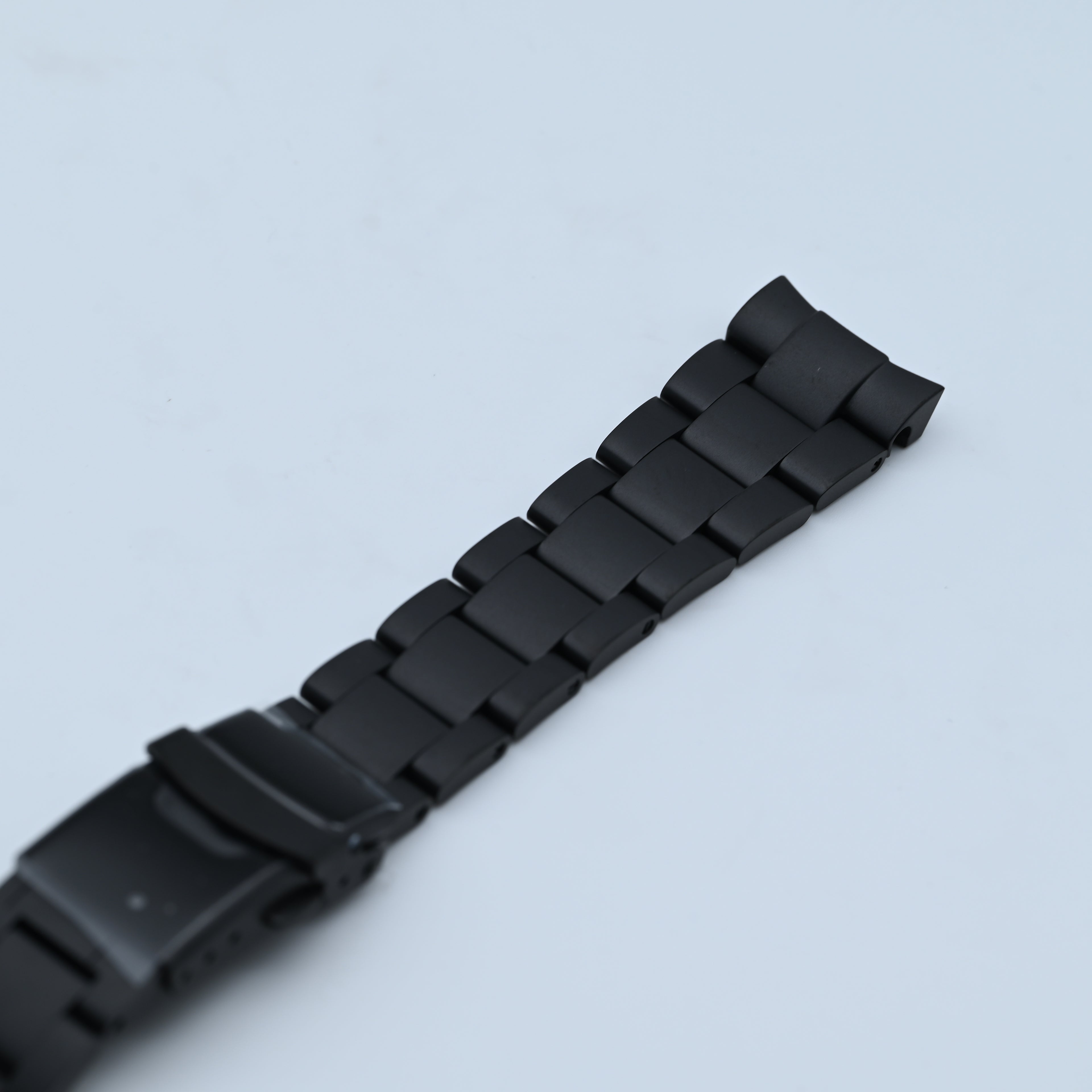 Solid End Link Bracelet for CAS010 Case Set