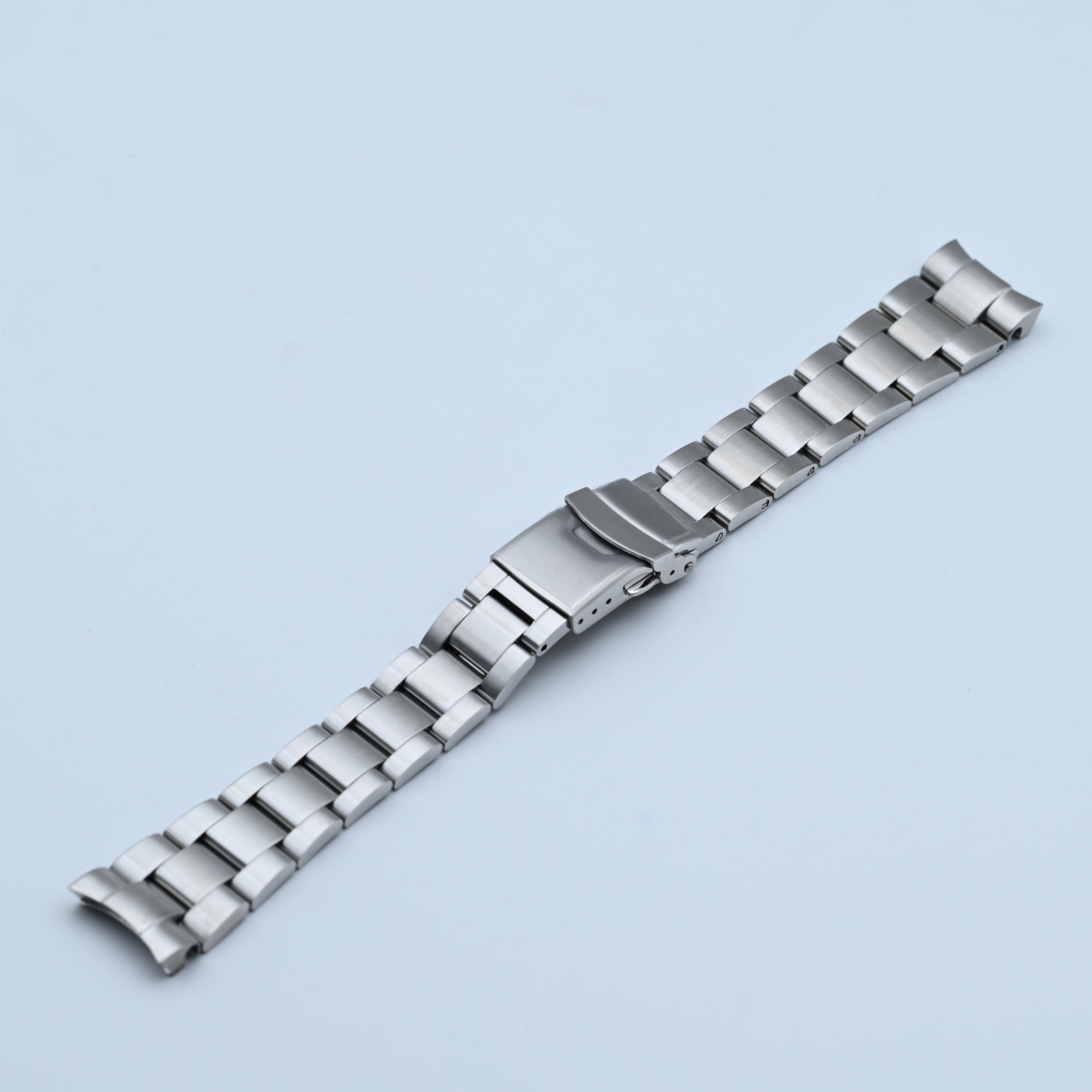 Solid End Link Bracelet for CAS010 Case Set